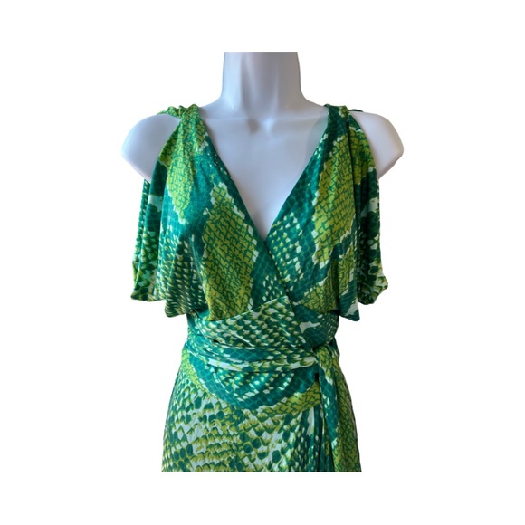 Dian Von Furstenberg Silk Blend Sleeveless Wrap Dress In Stunning Green Print - Picture 3 of 5